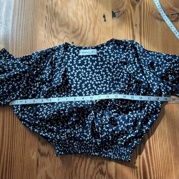 Faithfull the Brand Icon Top in Navy Pin Up Bow Print - Picture 11 of 12